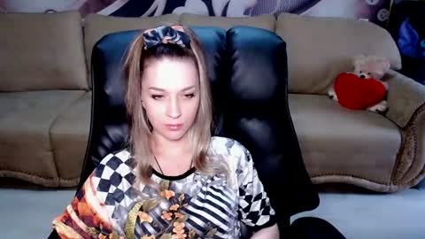 private open online show from June 12, 10:58 am
