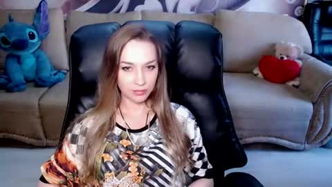 private open online show from July 25, 11:19 am