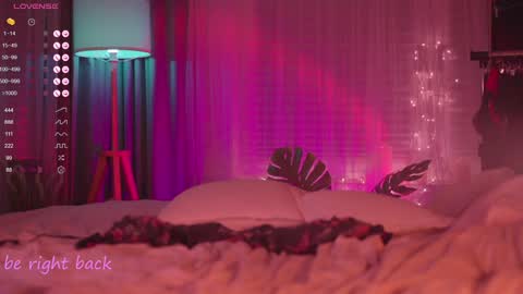 Snapshot of lovellynelly chatting on January 17, 6:23 pm Nelly online show from January 17, 6:23 pm