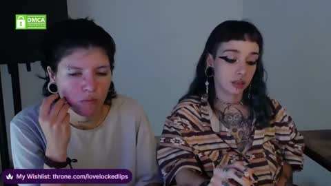 Snapshot of lovelockedlips chatting on March 19, 2:15 am Alex Violet online show from March 19, 2:15 am