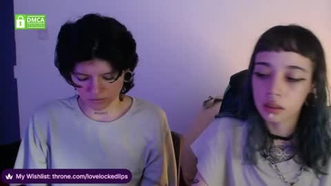 Snapshot of lovelockedlips chatting on March 25, 1:11 am Alex Violet online show from March 25, 1:11 am