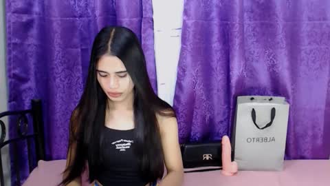 lovely062006 online show from February 14, 6:54 am