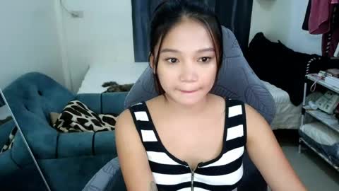 Snapshot of lovely_081 chatting on June 23, 3:54 pm LOVELY online show from June 23, 3:54 pm