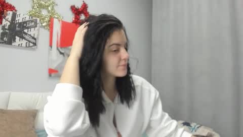 Snapshot of lovely__audrey chatting on December 14, 1:22 am lovely__audrey online show from December 14, 1:22 am