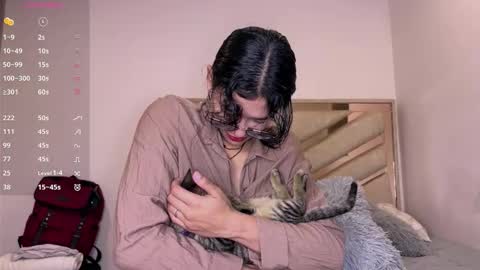 Allyson 3 online show from December 18, 11:22 pm