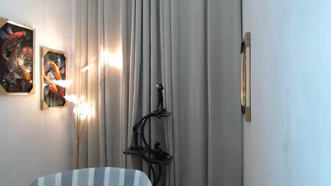Snapshot of lovely_alwina chatting on May 10, 7:02 am alwina online show from May 10, 7:02 am
