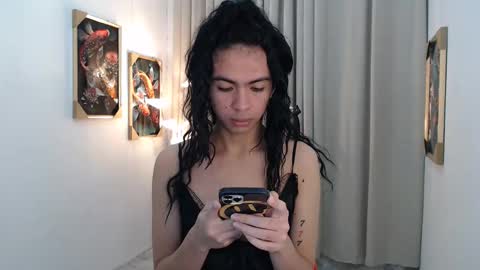 Snapshot of lovely_alwina chatting on May 11, 7:25 am alwina online show from May 11, 7:25 am