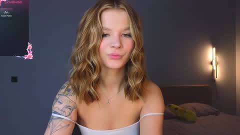 Jenny online show from December 23, 11:49 pm