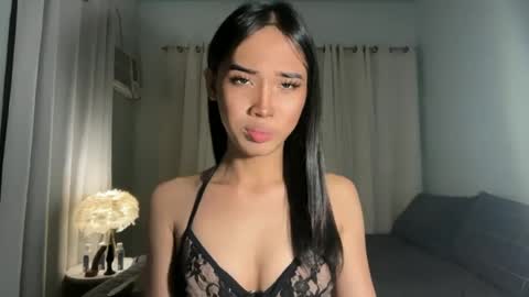 Snapshot of lovely_briana1 chatting on July 28, 4:27 pm BABY BRIANA online show from July 28, 4:27 pm