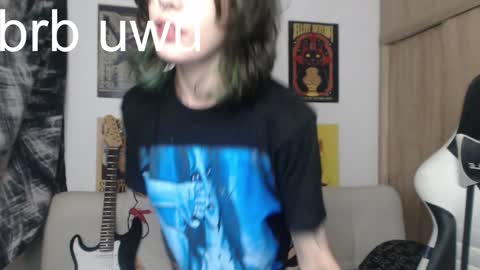 Snapshot of lovely_cass chatting on January 9, 5:23 am Cassie online show from January 9, 5:23 am