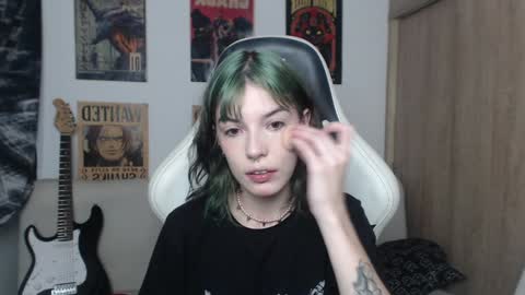 Snapshot of lovely_cass chatting on January 11, 10:29 pm Cassie online show from January 11, 10:29 pm