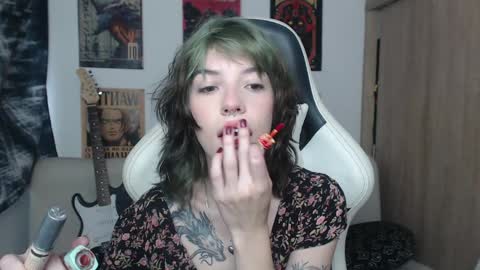 Snapshot of lovely_cass chatting on January 20, 7:04 pm Cassie online show from January 20, 7:04 pm