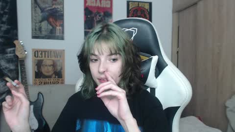 Snapshot of lovely_cass chatting on January 26, 1:31 am Cassie online show from January 26, 1:31 am