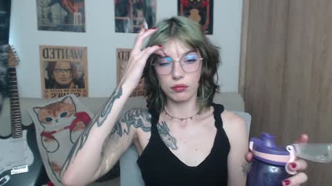 Snapshot of lovely_cass chatting on January 31, 8:54 pm Cassie online show from January 31, 8:54 pm