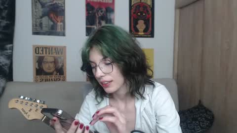 Snapshot of lovely_cass chatting on February 2, 2:06 am Cassie online show from February 2, 2:06 am