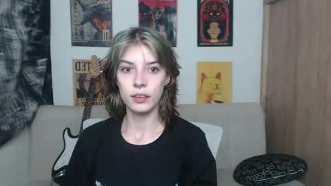 Snapshot of lovely_cass chatting on February 22, 11:46 pm Cassie online show from February 22, 11:46 pm