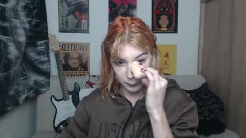 Snapshot of lovely_cass chatting on March 4, 12:50 am Cassie online show from March 4, 12:50 am