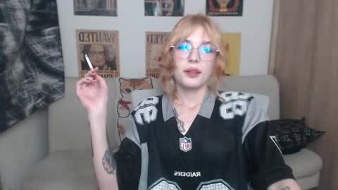 Snapshot of lovely_cass chatting on March 7, 4:57 am Cassie online show from March 7, 4:57 am