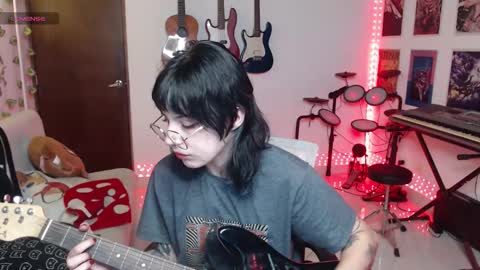 Snapshot of lovely_cass chatting on October 8, 2:31 am Cassie online show from October 8, 2:31 am