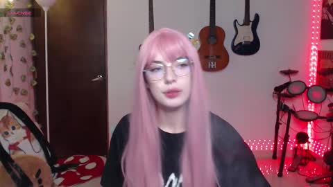 Snapshot of lovely_cass chatting on October 18, 11:27 pm Cassie online show from October 18, 11:27 pm