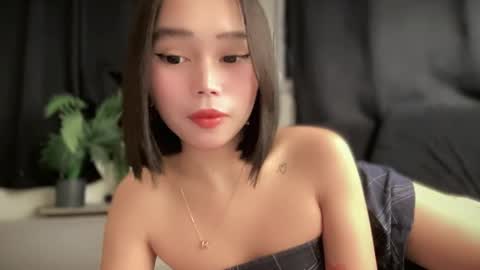 lovely_cittie18 online show from March 7, 5:15 am