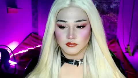 Snapshot of lovely_coleen chatting on December 1, 9:42 pm lovely_coleen online show from December 1, 9:42 pm