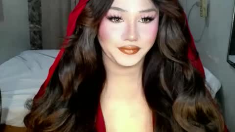 Snapshot of lovely_coleen chatting on December 16, 2:49 am lovely_coleen online show from December 16, 2:49 am