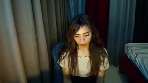 Snapshot of lovely_cummerx chatting on December 21, 9:55 pm JAM online show from December 21, 9:55 pm