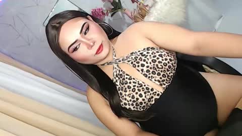 Snapshot of lovely_dale chatting on October 24, 4:03 pm Lovely Dale online show from October 24, 4:03 pm