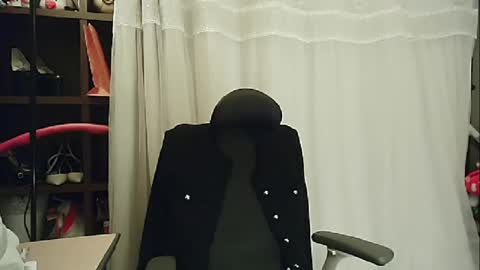 DANA KIM online show from December 31, 1:30 pm