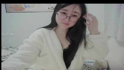 Snapshot of lovely_dana chatting on April 28, 2:44 pm DANA KIM online show from April 28, 2:44 pm