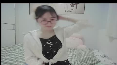 Snapshot of lovely_dana chatting on May 3, 4:02 pm DANA KIM online show from May 3, 4:02 pm