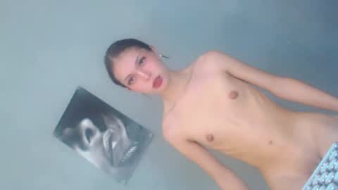 Snapshot of lovely_darlingx chatting on July 8, 11:31 pm Precious . online show from July 8, 11:31 pm