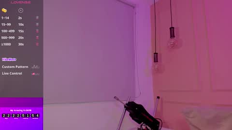 Emma online show from October 30, 2:07 pm