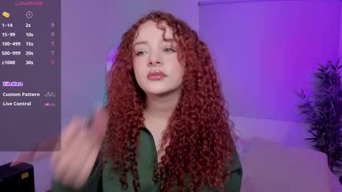 Snapshot of lovely_emma18 chatting on February 7, 2:21 pm Emma online show from February 7, 2:21 pm