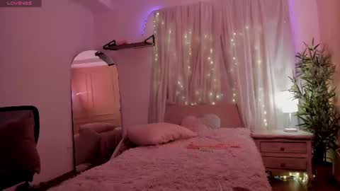 Emma online show from July 17, 1:51 pm
