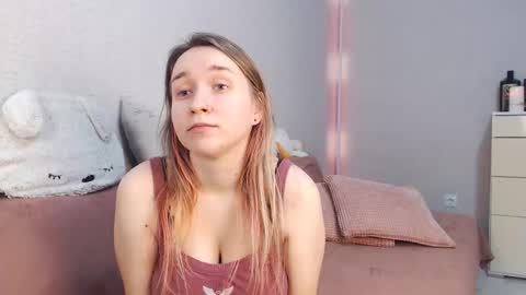 Snapshot of lovely_hayley chatting on February 6, 9:40 pm Lovely Hayley online show from February 6, 9:40 pm