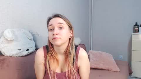 Snapshot of lovely_hayley chatting on February 7, 8:56 pm Lovely Hayley online show from February 7, 8:56 pm