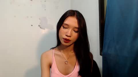 lovely_jasleen online show from May 23, 8:40 am