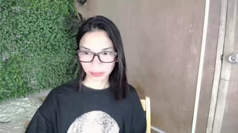 Snapshot of lovely_kimmyxx chatting on July 16, 5:19 pm kimmy online show from July 16, 5:19 pm