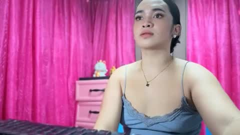 LOVE online show from December 4, 8:01 am