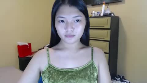 Lovely Laura online show from December 2, 8:19 am