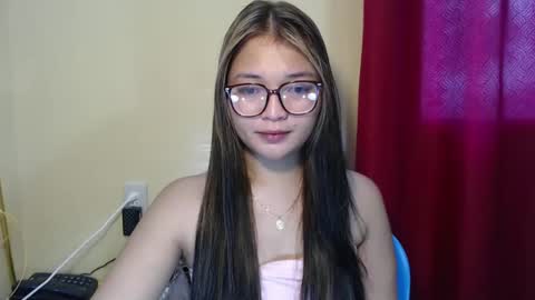 Lovely Laura online show from December 24, 4:22 am