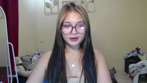 Lovely Laura online show from December 31, 2:03 pm