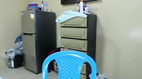 Lovely Laura online show from January 9, 7:10 am