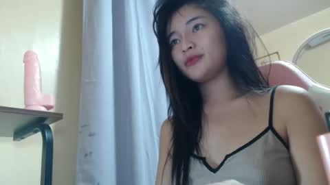 Lovely Laura online show from September 12, 9:53 am
