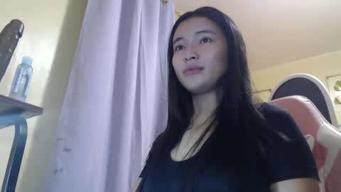 Lovely Laura online show from September 19, 9:32 am