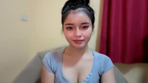Lovely Laura online show from September 21, 7:37 pm