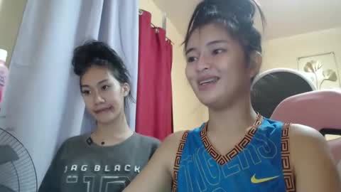 Lovely Laura online show from September 24, 9:34 am
