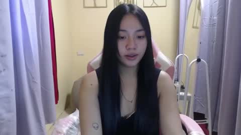 lovely_leah23 online show from September 17, 1:51 am